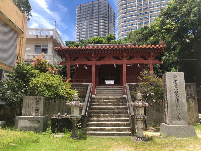 神社